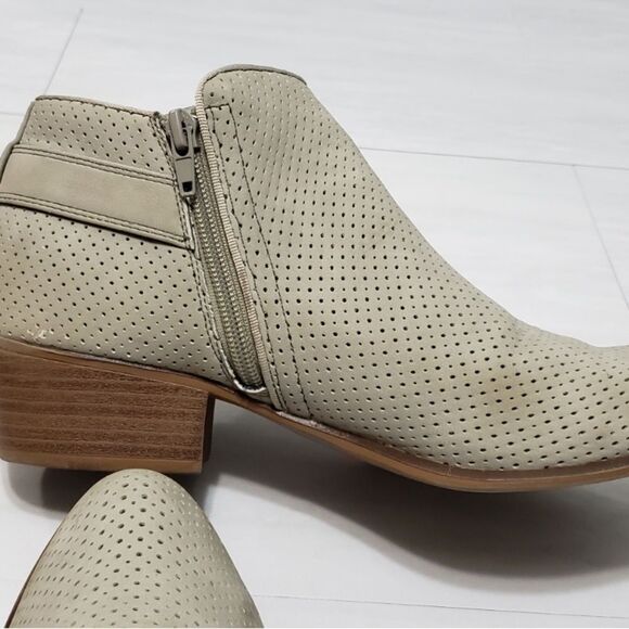espirt Booties - Picture 3 of 9